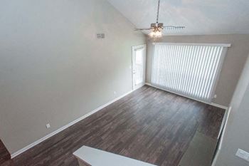 Open, airy floor plans with vaulted ceilings